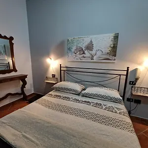 casa-di-roberta.lecce-hotels.com/